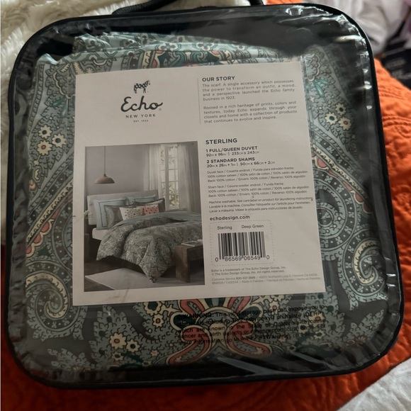 Echo Design™ Sterling Deep Green Cotton Sateen Printed Duvet Set - Picture 7 of 11